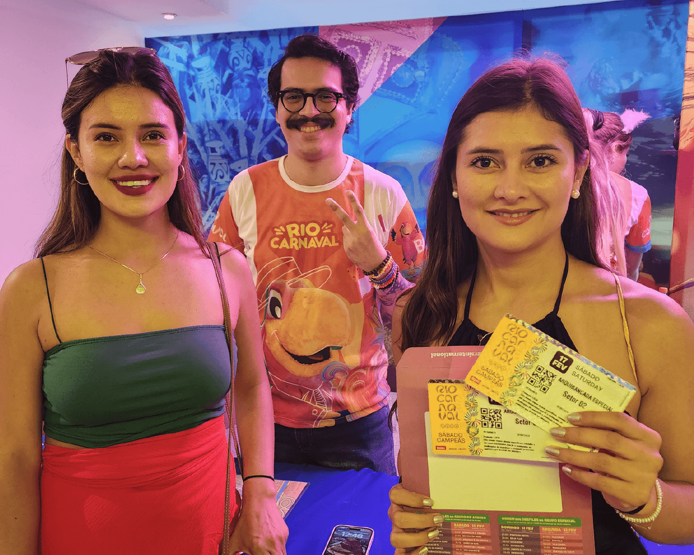 Koko, el mascota de Bookers, en el Sambódromo