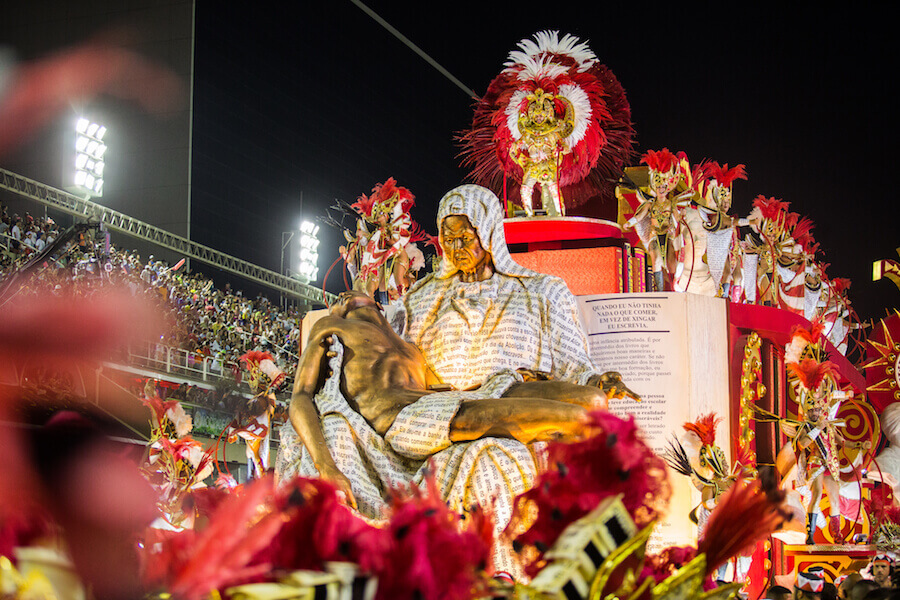 Carroza en el Carnaval de Rio