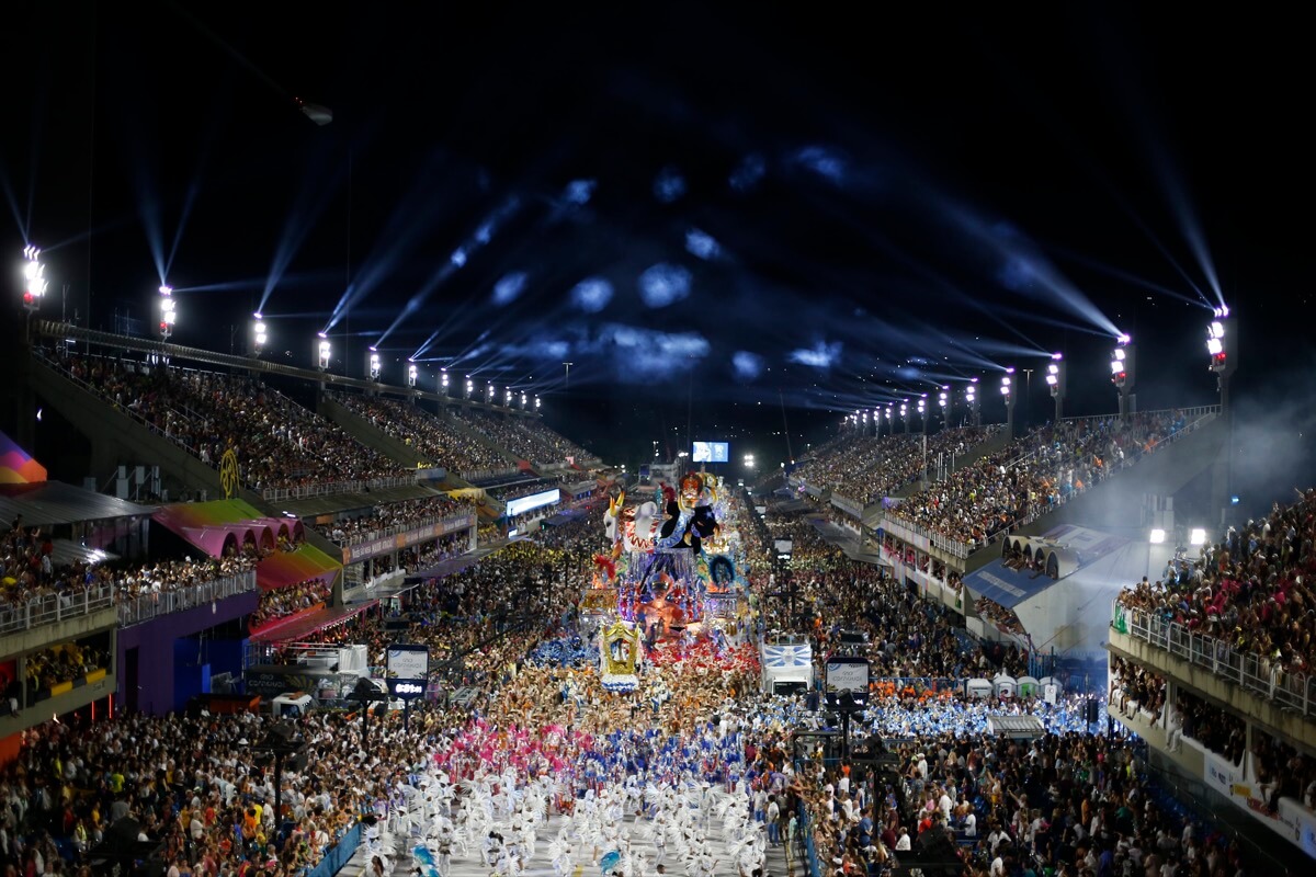 Experience Carnaval in Rio de Janeiro