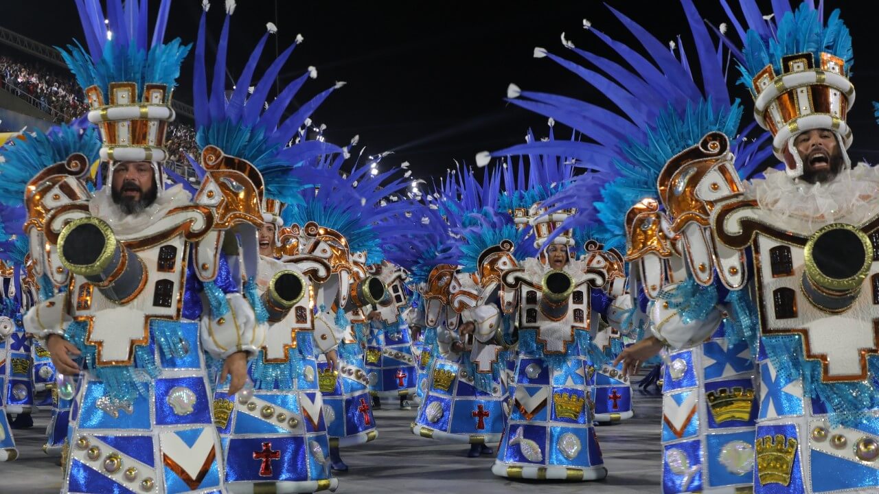 People parading - Rio Carnival